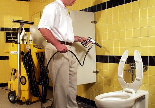 STORE RESTROOM CLEANING SERVICES