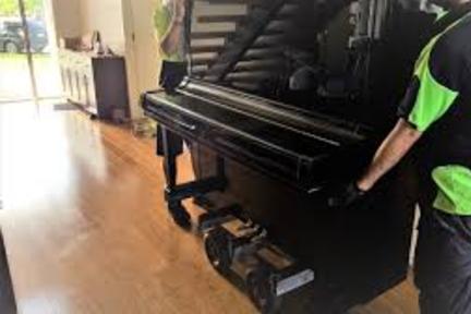 Looking for Piano Removal in Omaha NE? We provide top piano disposal serving Omaha NE and all Omaha Nebraska! junk removal Omaha NE From small scale garage cleanout couch sofa bed removal to Piano Removal Omaha NE – Fast Piano Disposal. Cost of Piano Removal? Free estimates! Call today or book Piano Removal online fast!