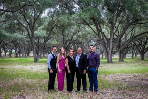 Christmas Card Mini Session: Moreno Family