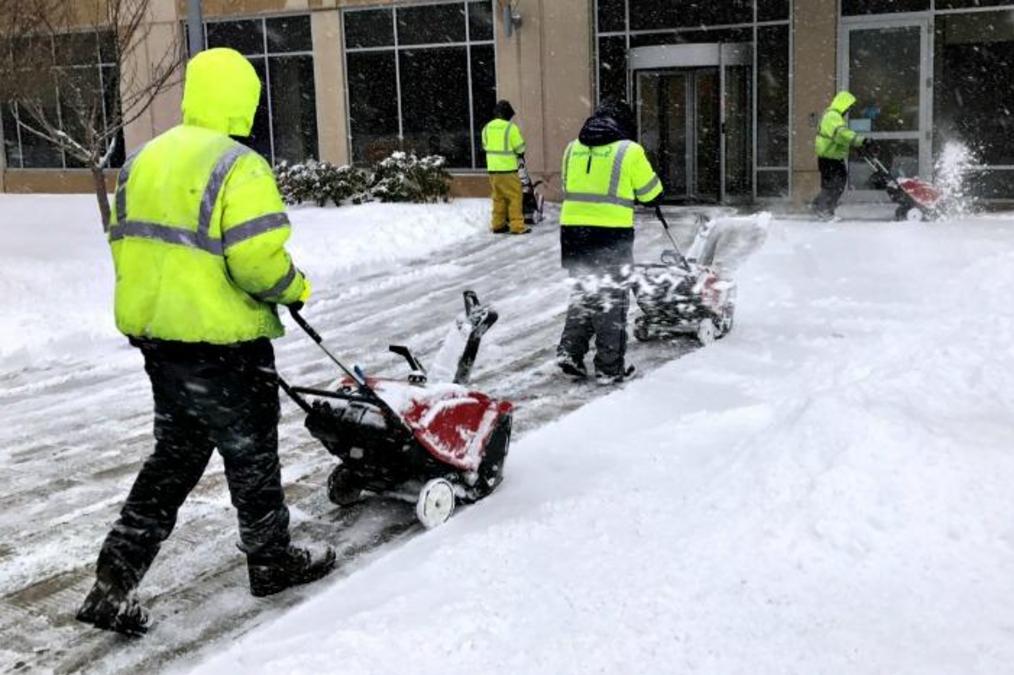 Snow Removal Services and Cost Glenwood Iowa | 724 Towing Services Omaha