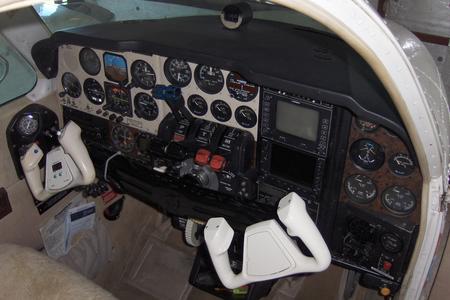 Beechcraft Baron B55 Cockpit