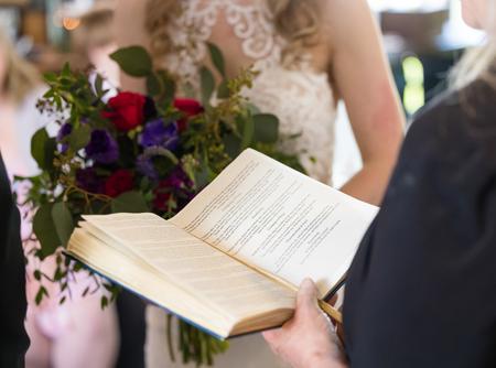 Consultations for having a friend as your wedding officiant