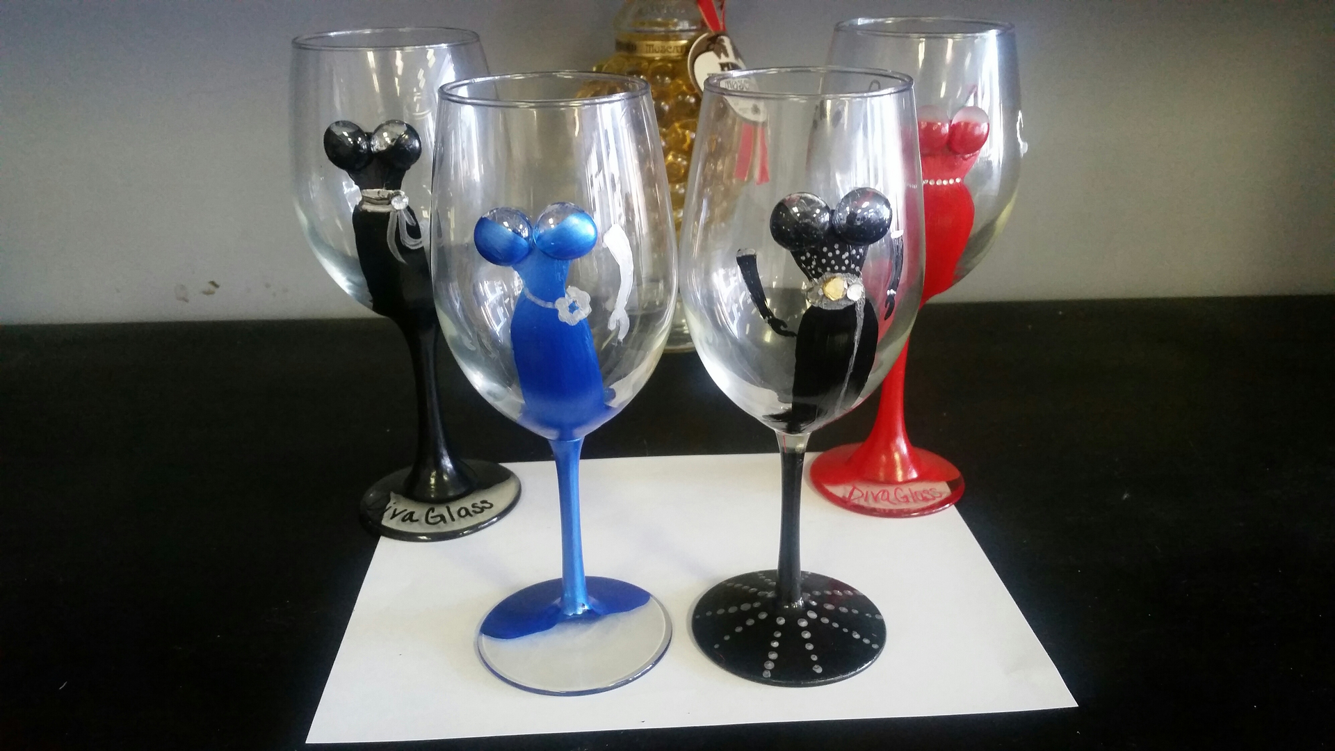 Disney Fluted Wine Glass - Mickey Mouse Icon - Black - 9