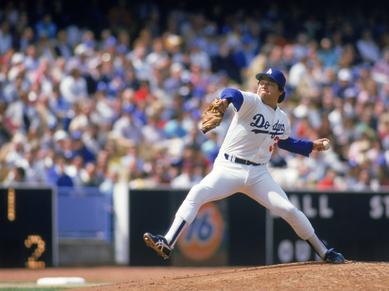 Dodgers retire Fernando Valenzuela's No. 34 four decades after southpaw  unleashed 'Fernandomania' on LA: Sombrero-wearing fans dance to mariachi  band in honor of 'El Toro