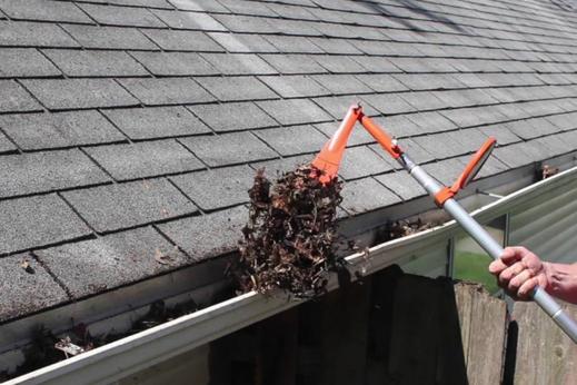 GUTTER CLEANING GUTTER REPAIR HASTINGS NEBRASKA