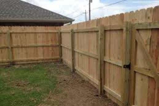 Excellent Wood Fence Contractor in Seward NE | Lincoln Handyman Services