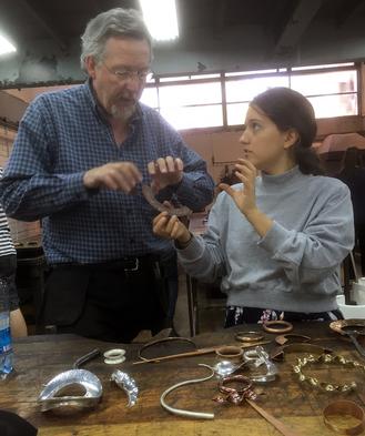 artist Kevin O'Dwyer teaching a student