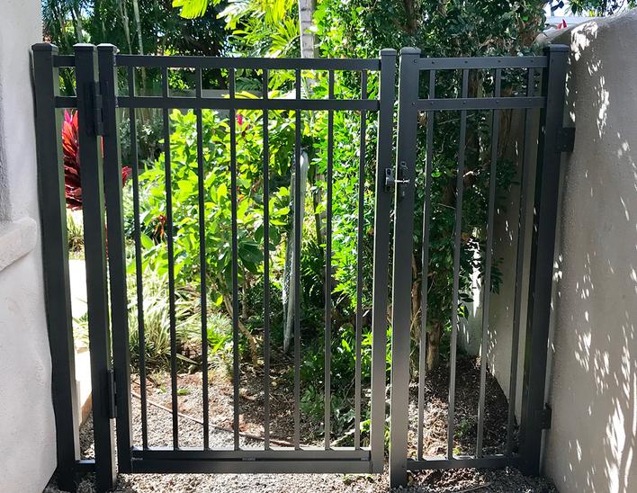 ISLAND RAILING & GATES LLC Aluminum Driveway Gates, Aluminum Gates