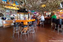 Emerald Beachfront Condos - Local Tips - Dusty's Oyster Bar