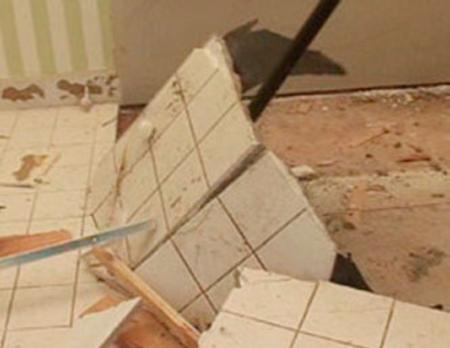 Bathroom Demolition Service Bathroom Demolition Company & Cost | LNK Junk Removal
