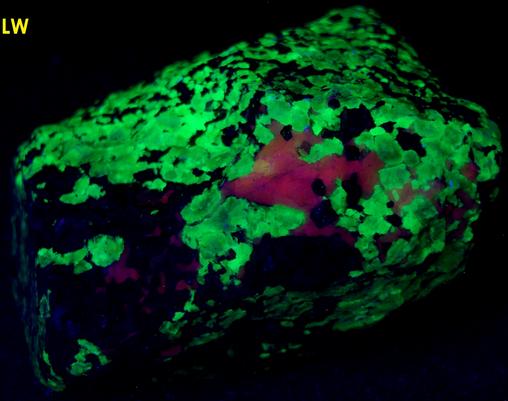 fluorescent CALCITE, phosphorescent WILLEMITE with FRANKLINITE, Sterling Mine, Sterling Hill, Ogdensburg, Franklin Mining District, Sussex County, New Jersey, USA, type locality