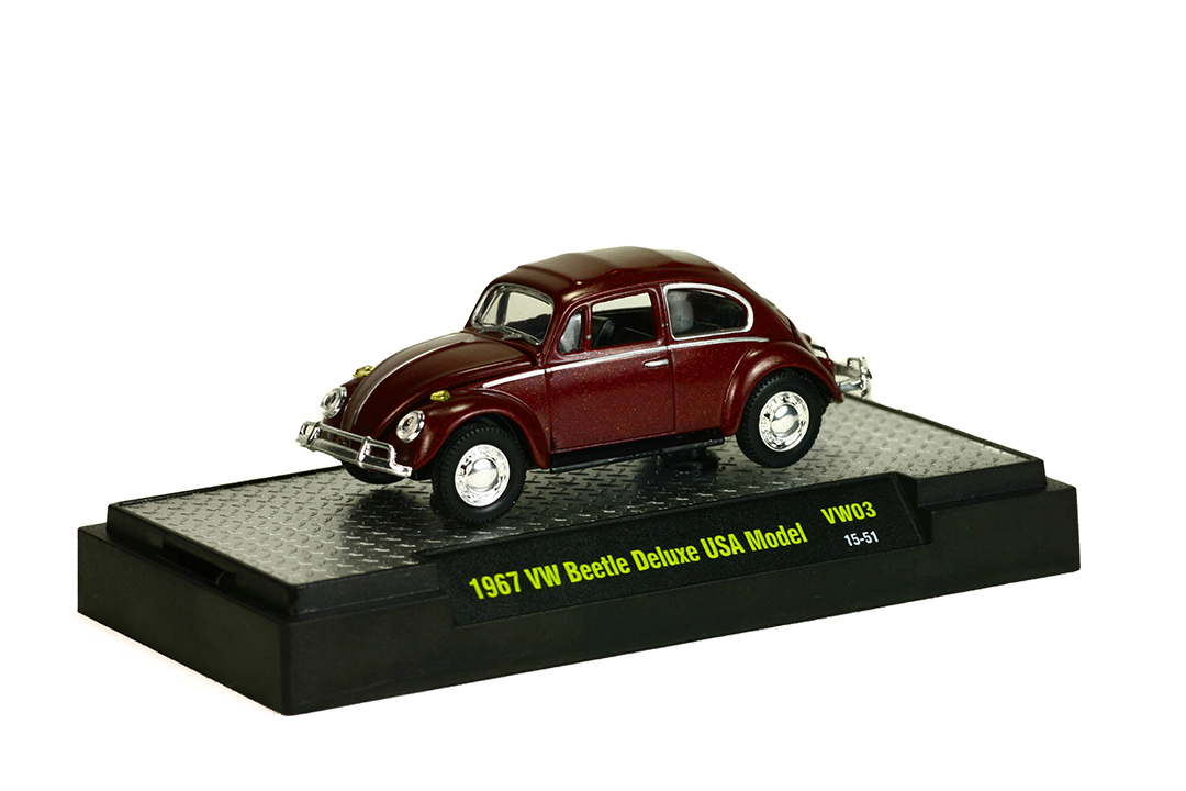 M2 Machines CHASE outlets Auto-Thentics 1957 VW Beetle Deluxe European Model VW02