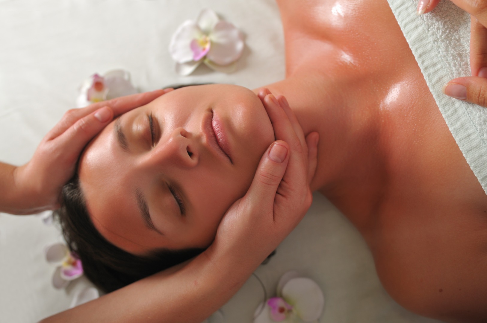 Mobile Massage Service Cambridge, UK | Your Mobile Spa Cambridgeshire