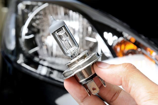 Mobile Light Repair Bulb Replacement Services and Cost Las Vegas NV | Aone Mobile Mechanics
