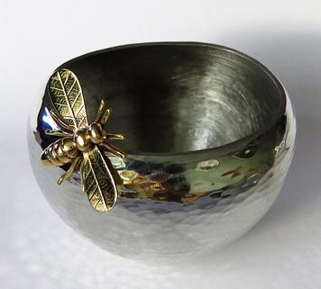 Hammered Bee Bowl Pewter Bowl with a Detachable Handcrafted Brass Bee.