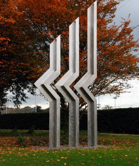 The sculpture was inspired by the incised chevron motifs found inside the Megalithic Passage Tomb at Fourknocks, Co. Meath