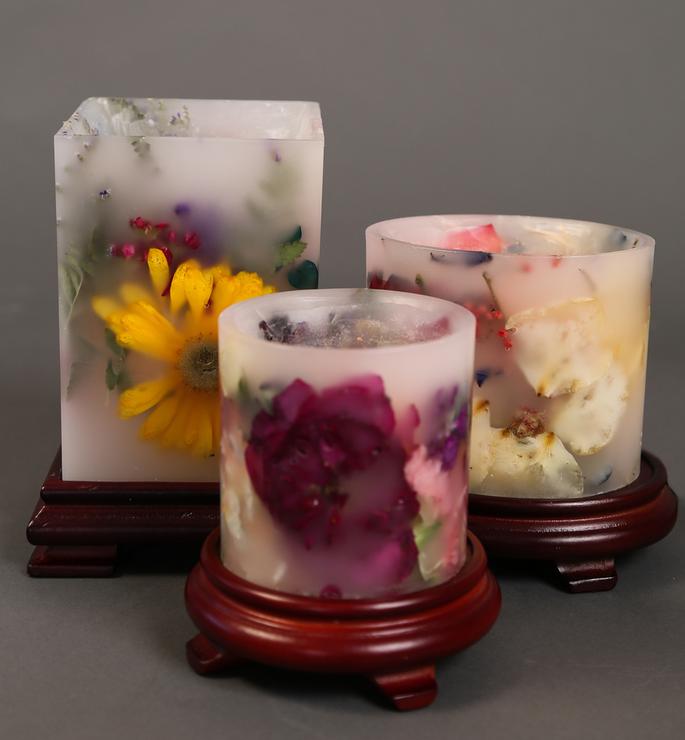 Dried flower candles - soy wax - first attempt : r/candlemaking