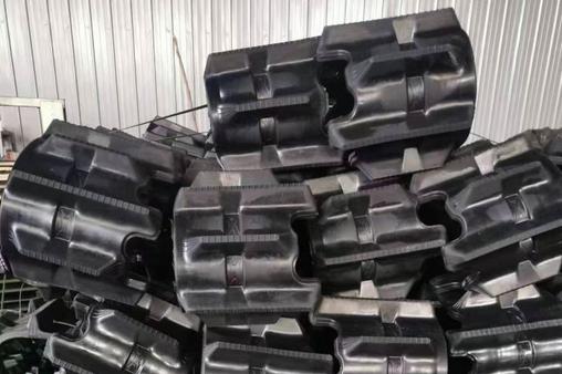 Replacement Rubber Tracks for Kubota Combine Harvester
