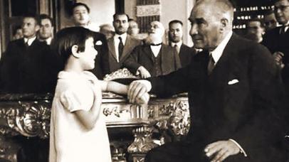 Atatürk ve çocuk Mehmet Gezer
