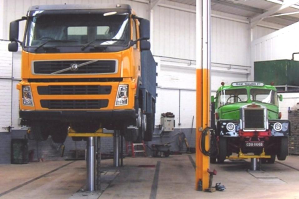Mobile Truck Maintenance Services and Cost in Omaha NE | FX Mobile Mechanic Services