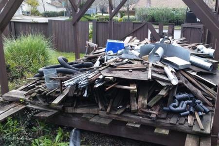 Construction Debris Haul Away Debris Removal In Lincoln NE | LNK Junk Removal