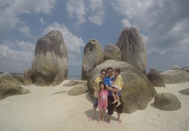 Pulau Batu Berlayar