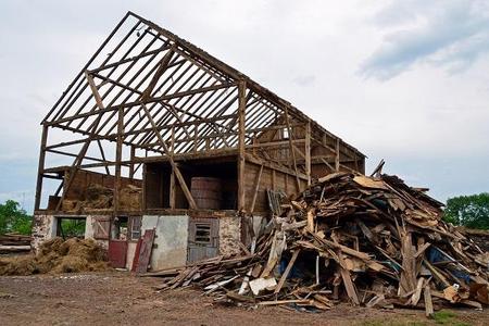Barn Demolition Service Bar Demolition Company in Lincoln NE | LNK Junk Removal