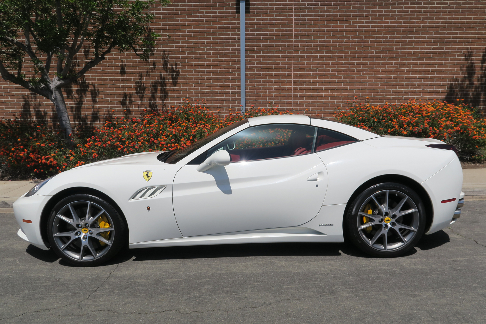 12 Ferrari California White Red For Sale San Diego California