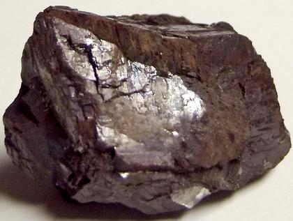 Siderite, Quartz - Roxbury Iron Mine (Shepaug Iron Co. Mine, Shepaug Spathic Iron and Steel Co. Mine), Mine Hill (Ore Hill) Roxbury, Litchfield County, Connecticut, USA