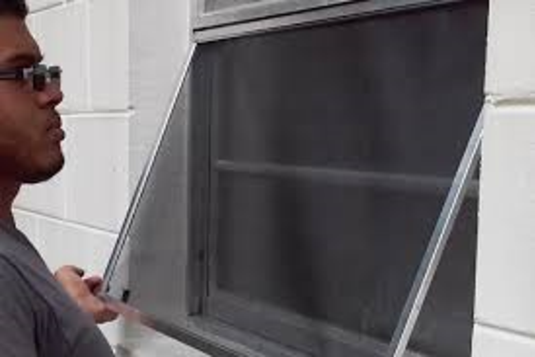 Window Screen Installation Services and Cost in Lincoln NE | Lincoln Handyman Services