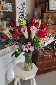 red flowers roses pink lily helotes florist delivery pickup TX