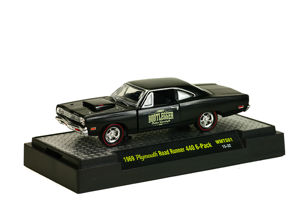M180  M2 MOPAR GARAGE 1957 DODGE ROYAL LANCER D500-1 WALMART EXCLUSIVE 