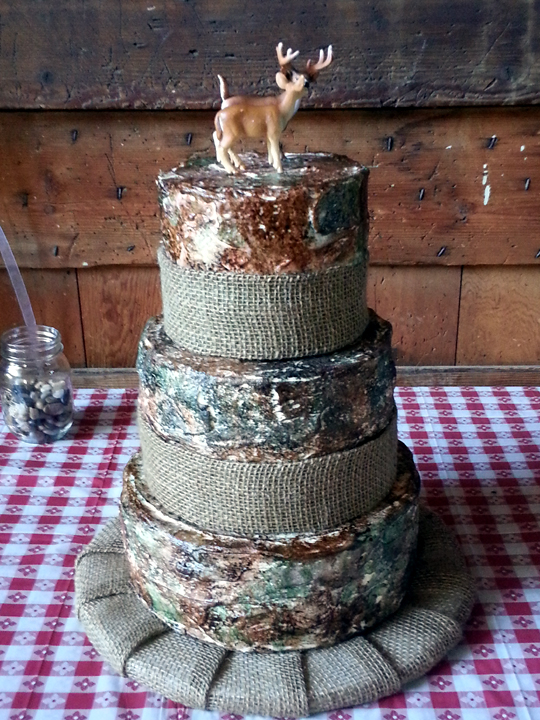 camo wedding cakes mossy oak