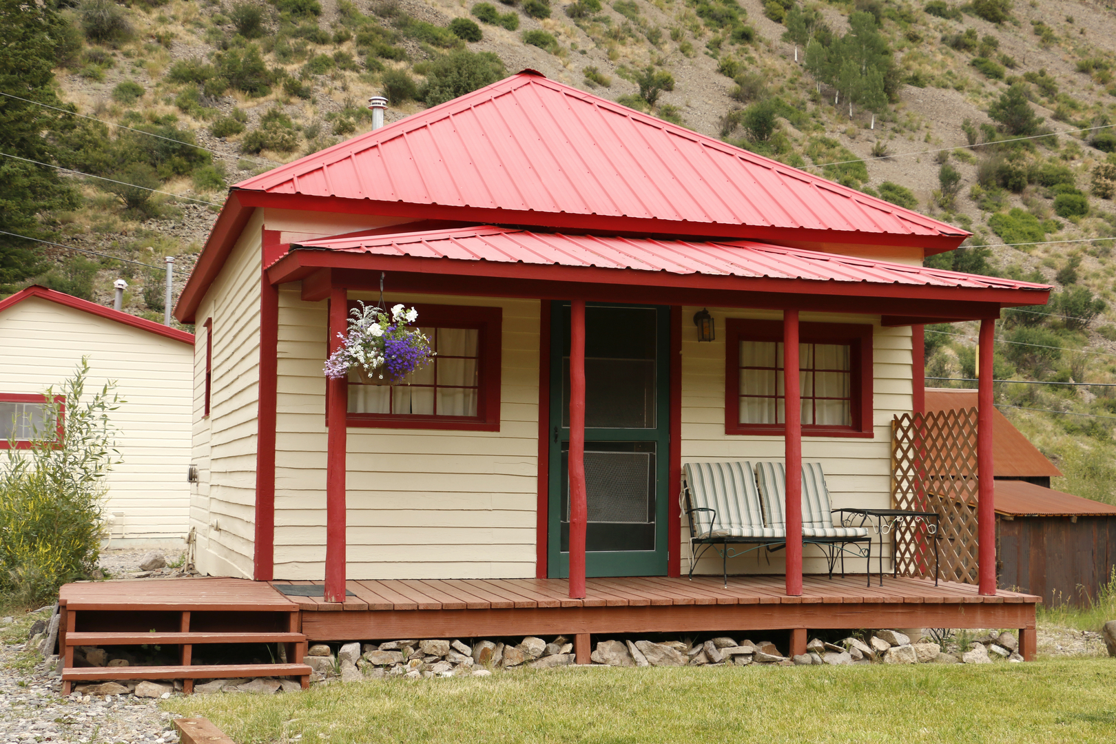 The Matterhorn Motel Lodging Motel Cabins