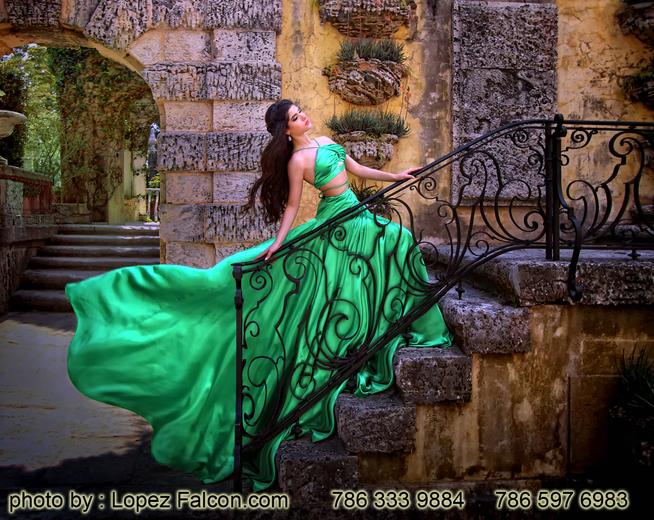 Vizcaya Miami Quinces Photography Quince Pictures Quinceanera Photography Video Dresses in Miami