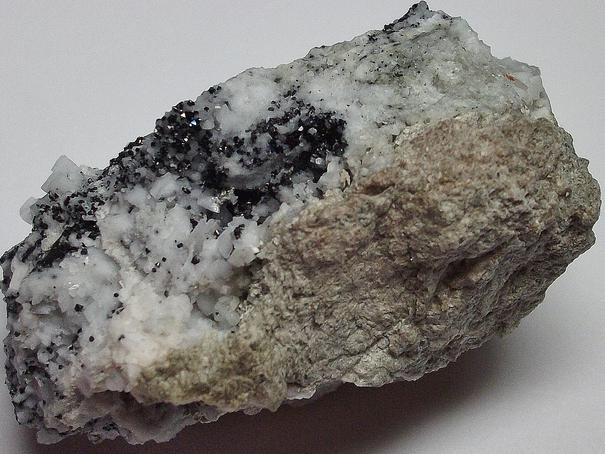 Black Magnetite, white Dolomite crystals, Christie Mine (Christi Mine; Christy Mine; Christie Asbestos; Coalinga Asbestos), Wright Mountain, New Idria District, Diablo Range, Fresno County, California, USA