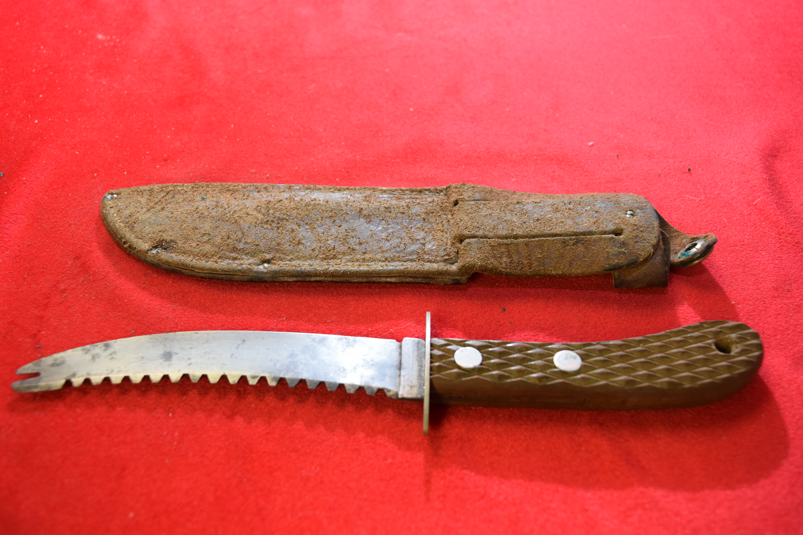 Vintage Bowen Fixed Blade Knife w/ Leather Sheath USA Hunting Fishing Scout