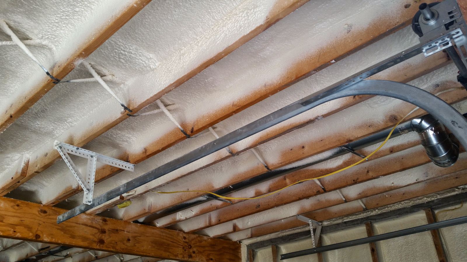 Spray Foam Insulation in Metal Buildings: Superior Performance and Energy  Efficiency