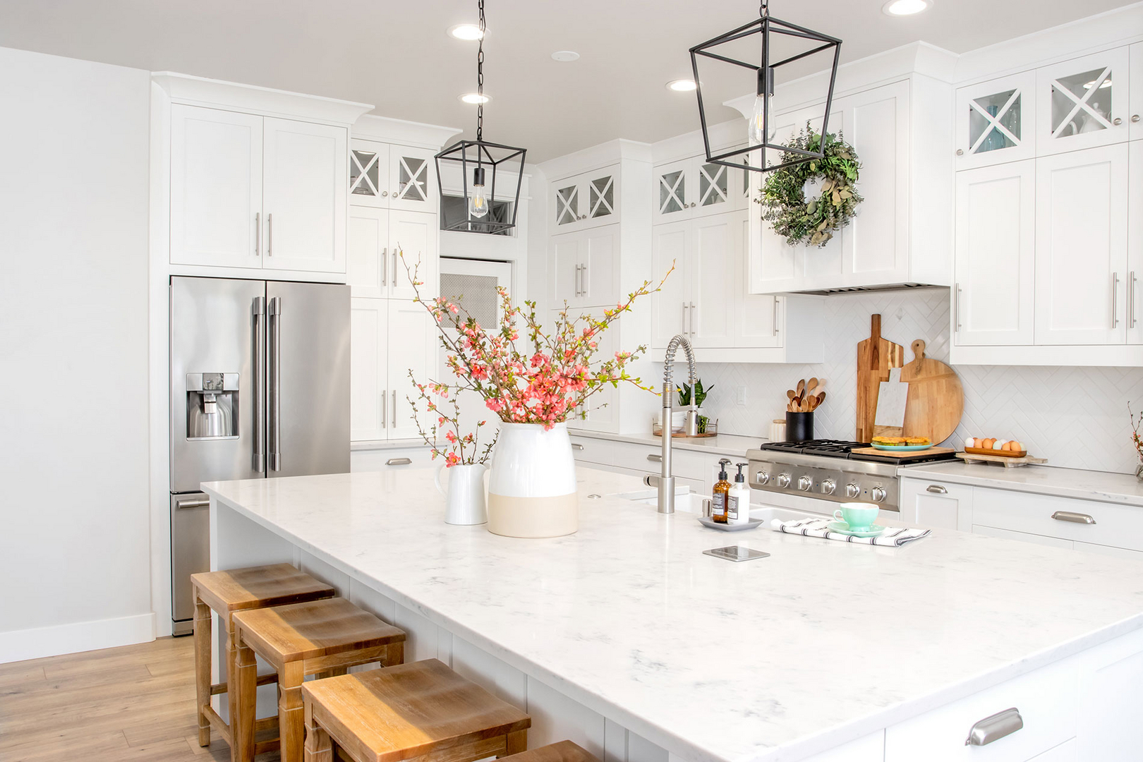Kitchen Islands – Granite & Quartz countertops. Kitchen cabinets factory