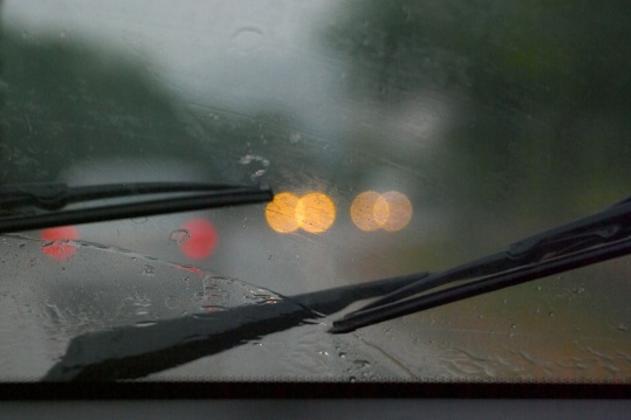 Windshield Wiper Repair Services and Cost | Mobile Auto Truck Repair Omaha