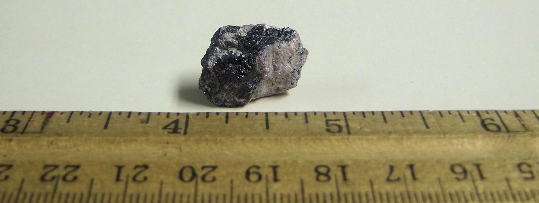 Chromite, Chromian Clinochlore Kämmererite, Unnamed Chromite prospects, Bare Hills, Baltimore County, Maryland, USA