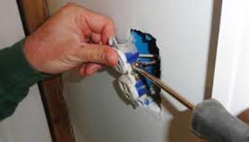 Best Electrical Outlet Replacement Services in Lincoln NE |Lincoln Handyman Services