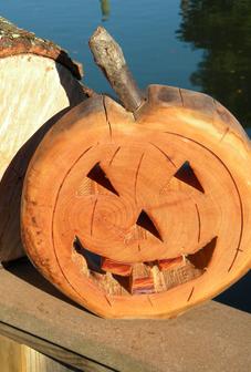 How to make a DIY Firewood Halloween Pumpkin decoration. www.DIYeasycrafts.com