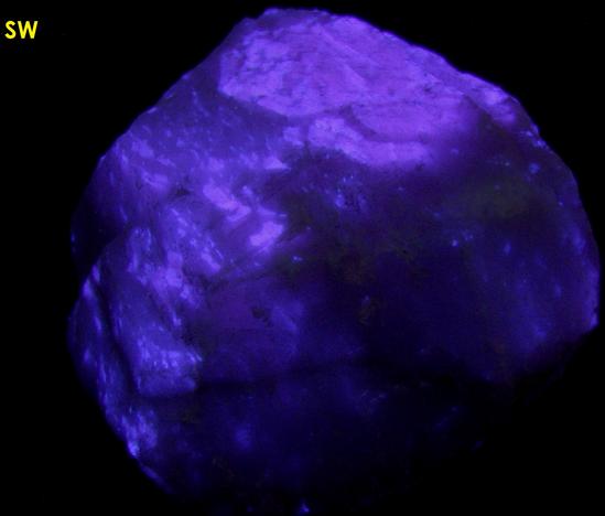 fluorescent phosphorescent Terlingua-type CALCITE - San Vicente Mine, Boquillas del Carmen, Mun. de Ocampo, Coahuila, Mexico - ex Bill Mattison "Glowing Rocks"