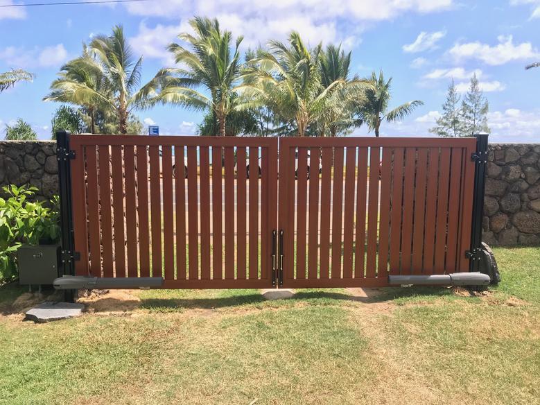 ISLAND RAILING & GATES LLC Gates Hawaii, Knotwood Gates