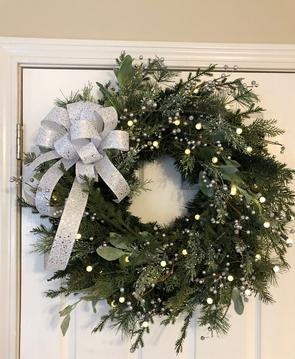 Lighted Christmas Wreath