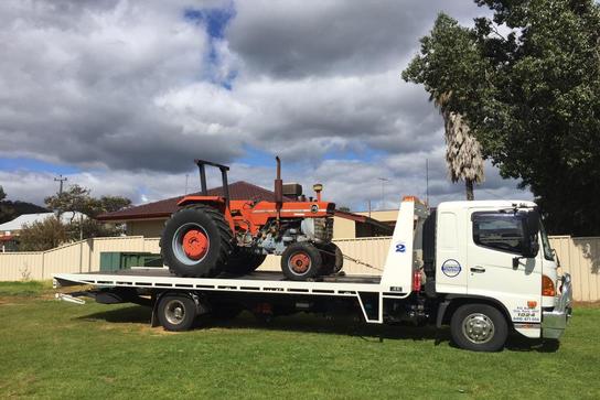 MACHINERY TOWING SERVICE