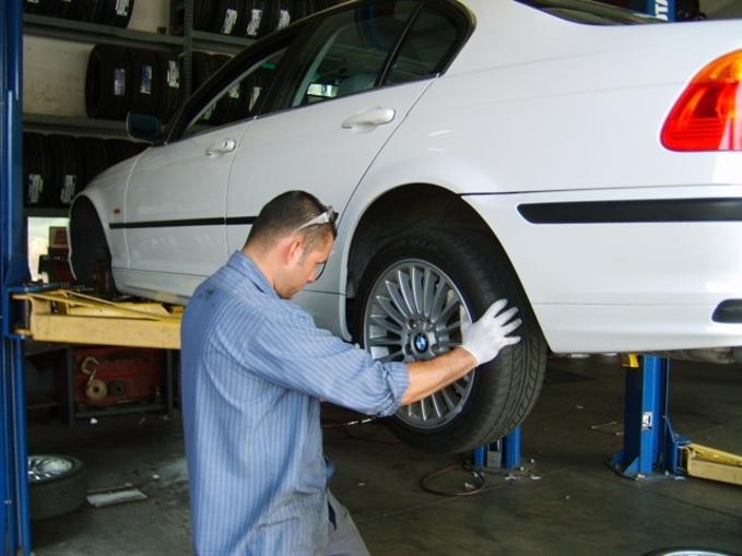 Tire Rotation Services and Cost in Las Vegas NV | Aone Mobile Mechanics