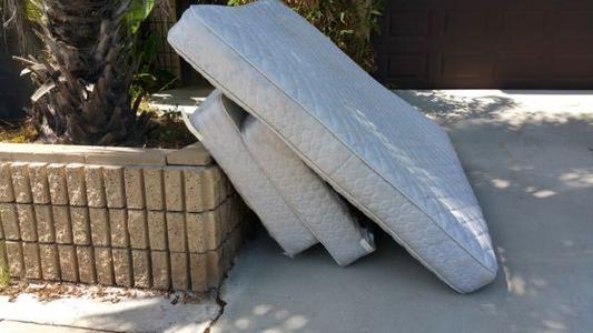 Quick Mattress Removal Mattress Haul Away Service in Council Bluffs IA | Omaha Junk Disposal