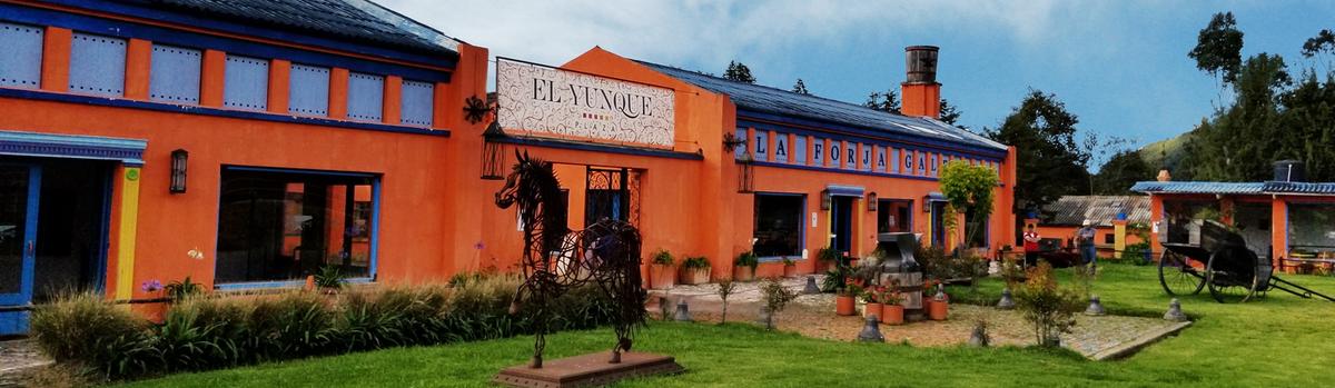 fachada el yunque plaza arte comida comercial acerca de nosotros about us